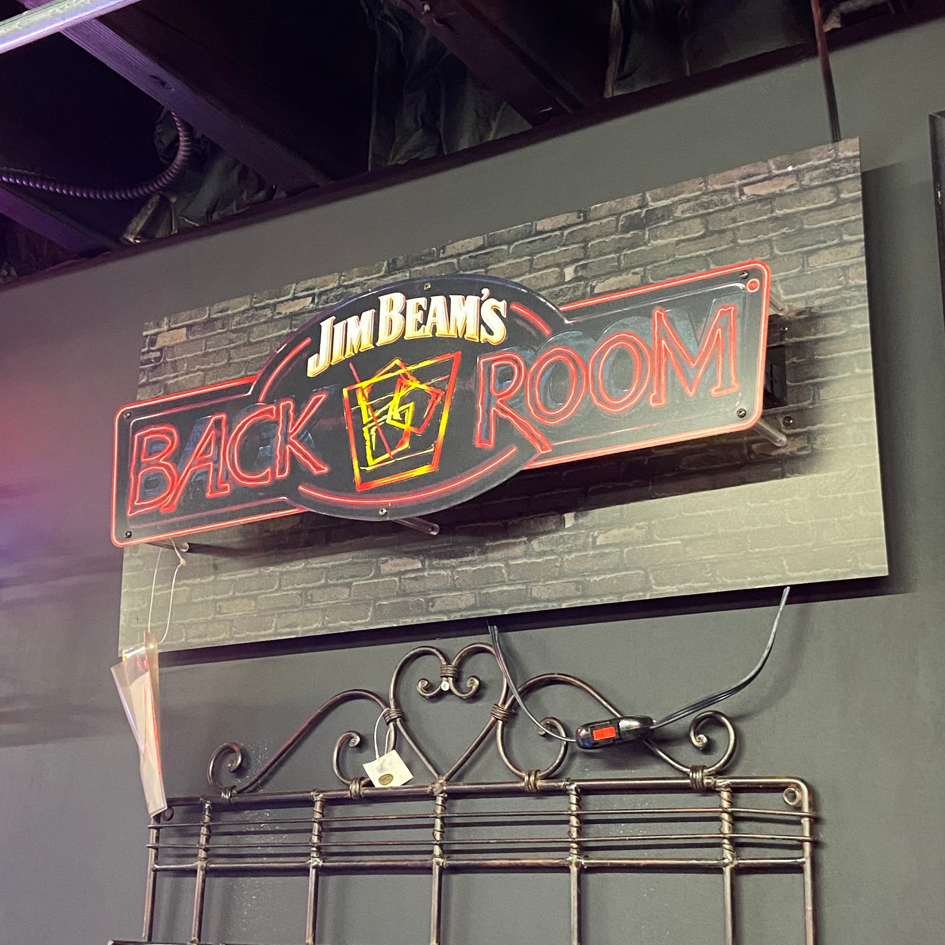 Billards D&L, Art mural de l'arrière-boutique Jim Beam