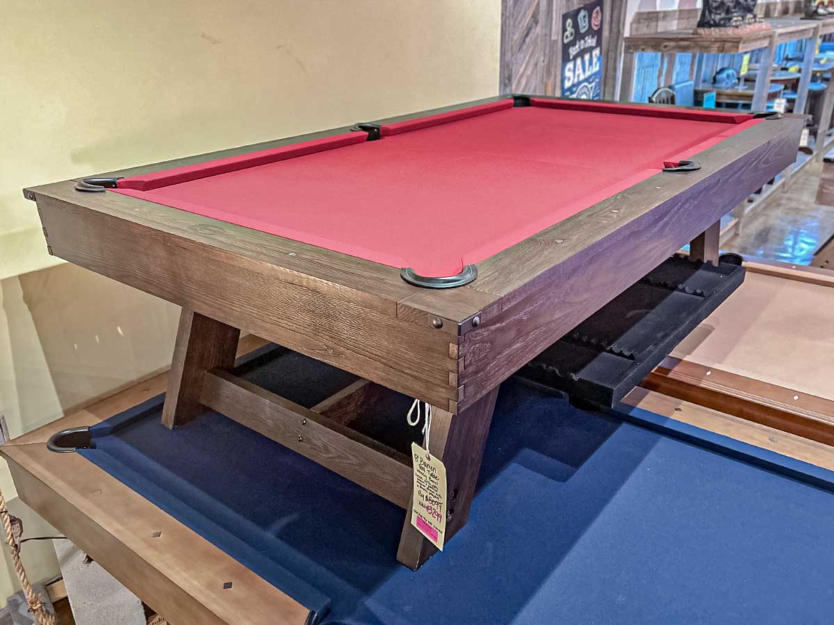 Entrepôt de déstockage, Barren 8' Pool Table - Modèle d'exposition