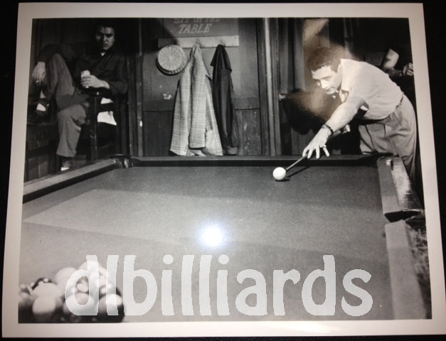 Billiard Library Company, Fast Eddie sur le point de casser un rack