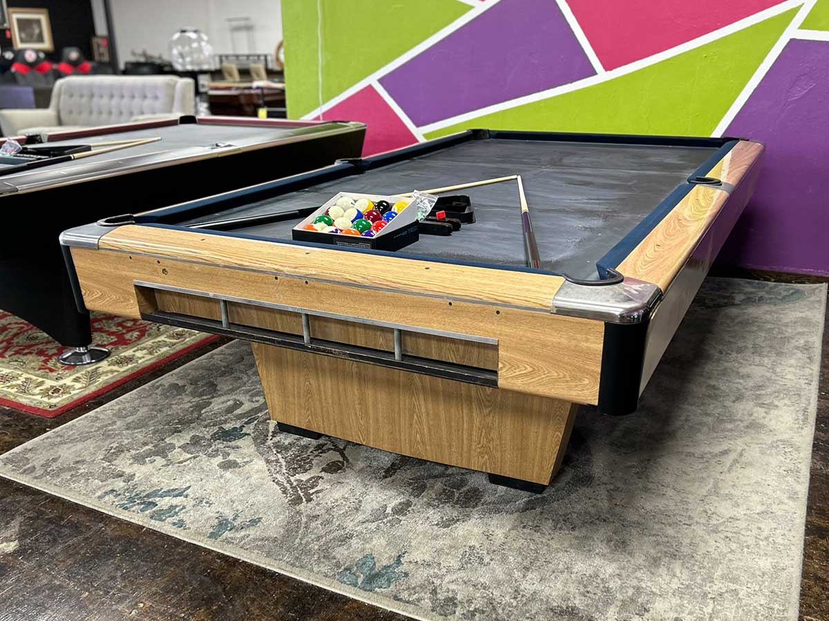 Odd Bosco, Table de billard Gandy 9' - Modèle d'exposition