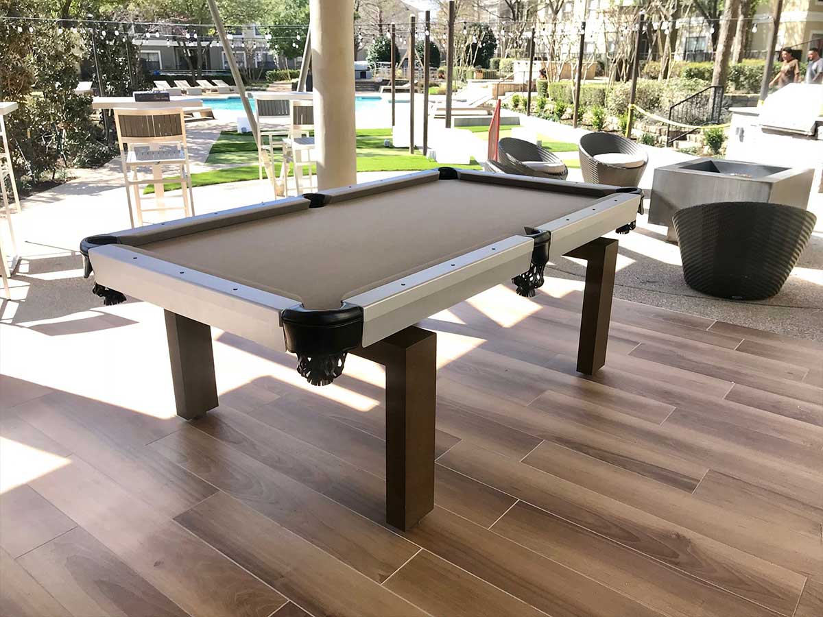 R & R Outdoors, Table de billard Oasis